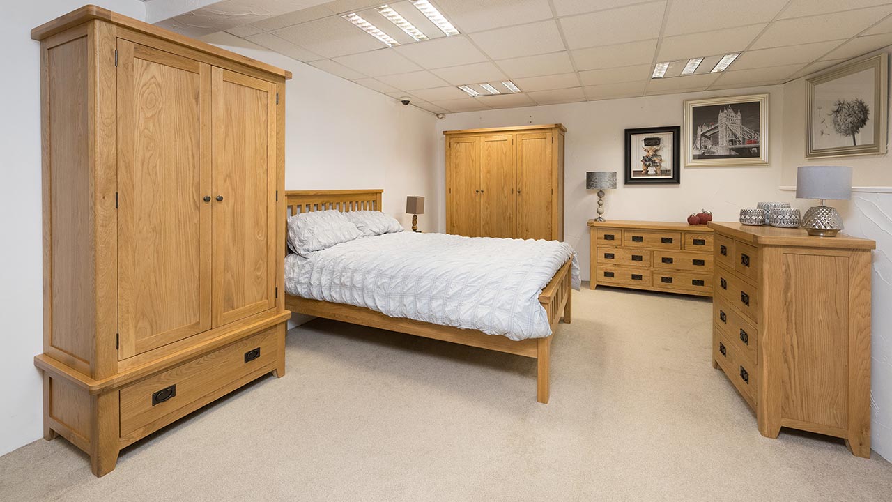 Chester Oak Bedroom Furniture Chester Oak Bedroom Furniture