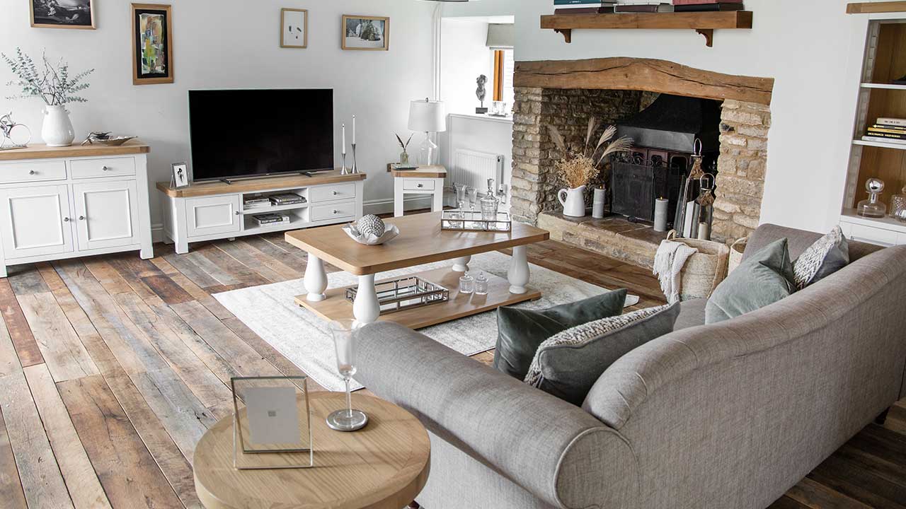 Kingham Oak Furniture in Pure White Kingham Oak Furniture in Pure White