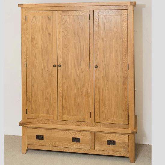 Chester Oak Triple Wardrobe with Drawers