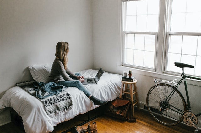 8 Small Bedroom Decorating Ideas