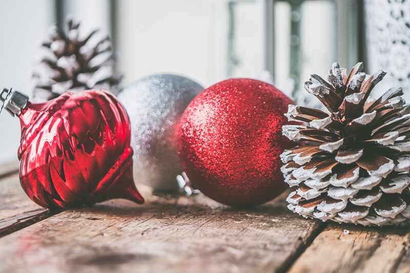 Pinecone on a Christmas dining table