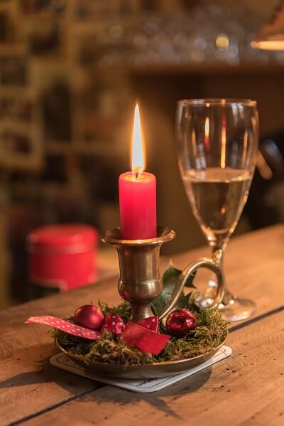 Rustic Christmas dinner table