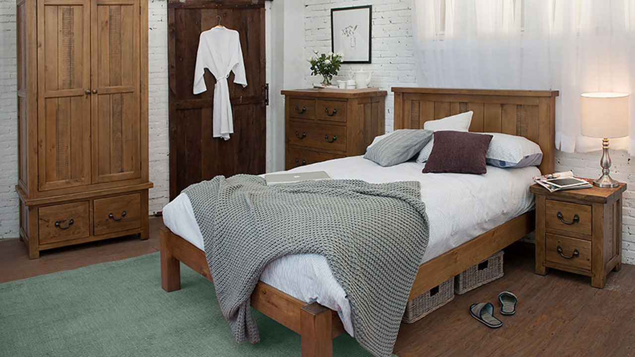Cotswold Rustic Pine Bedroom Furniture House Of Oak