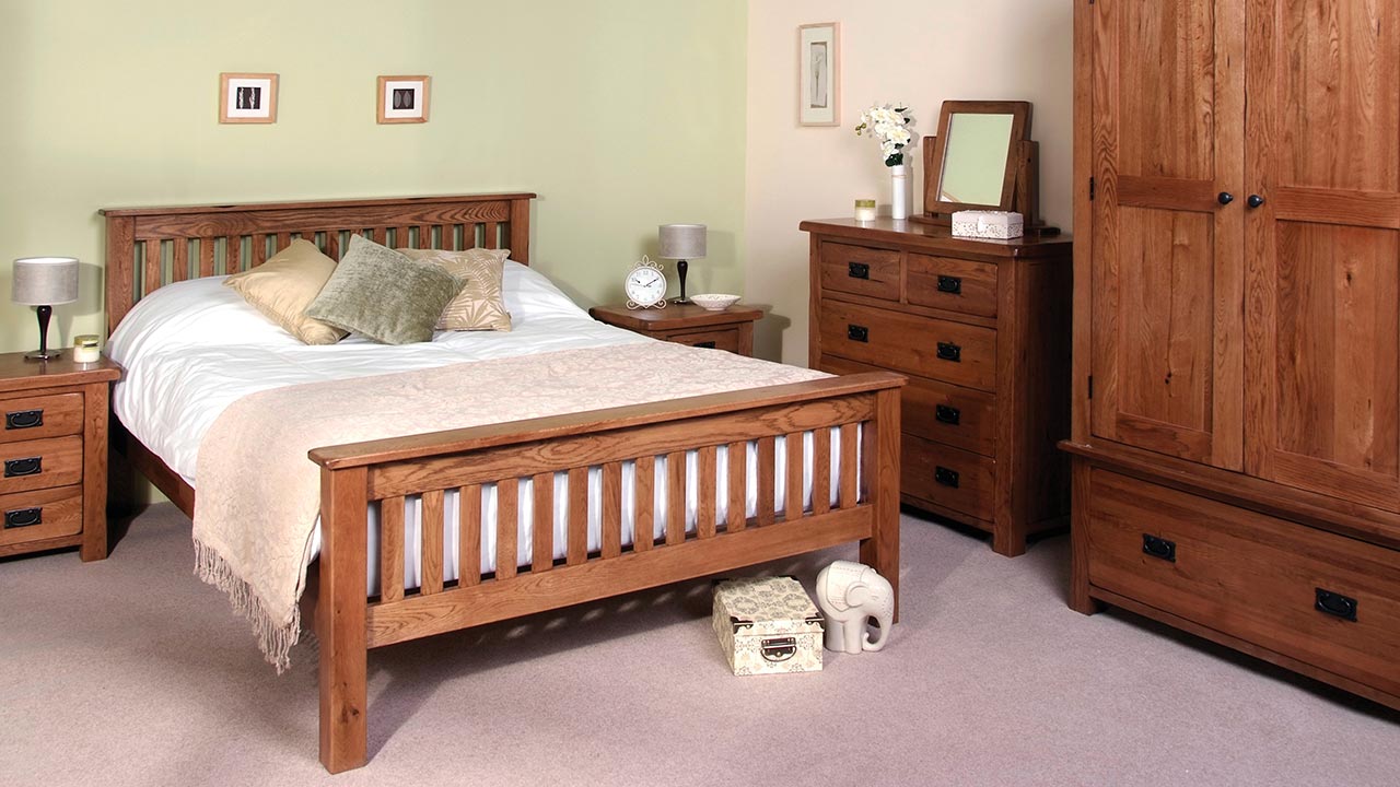 Farmhouse Oak Bedroom Furniture