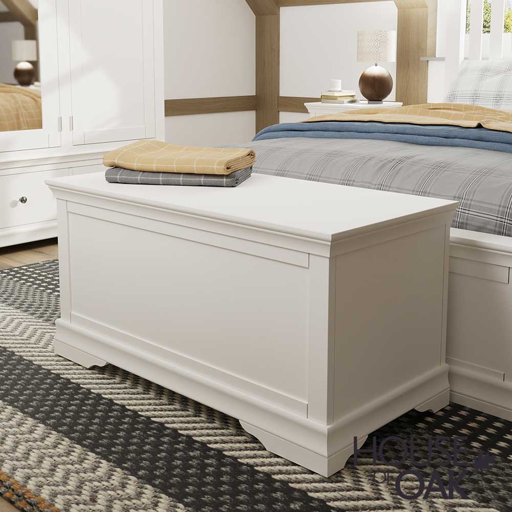 Chantilly White Blanket Box