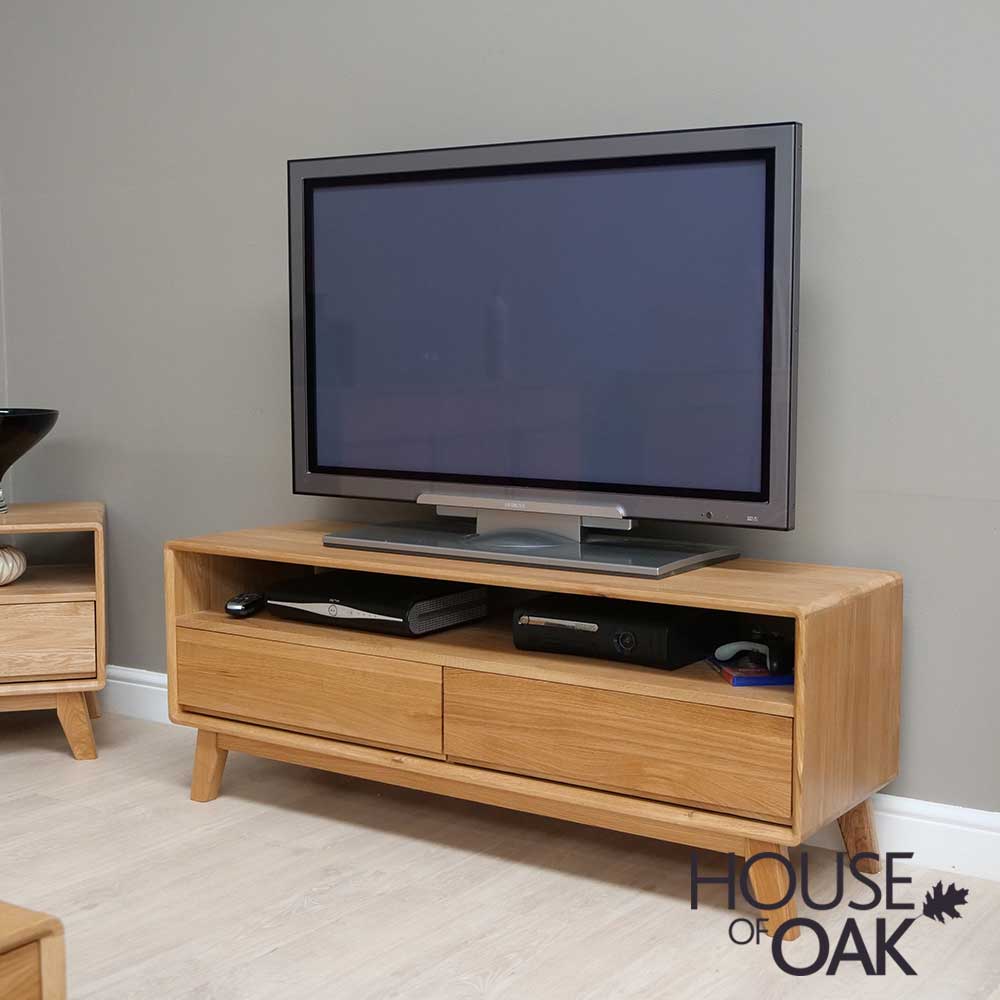 Eden Solid Oak Medium TV Cabinet