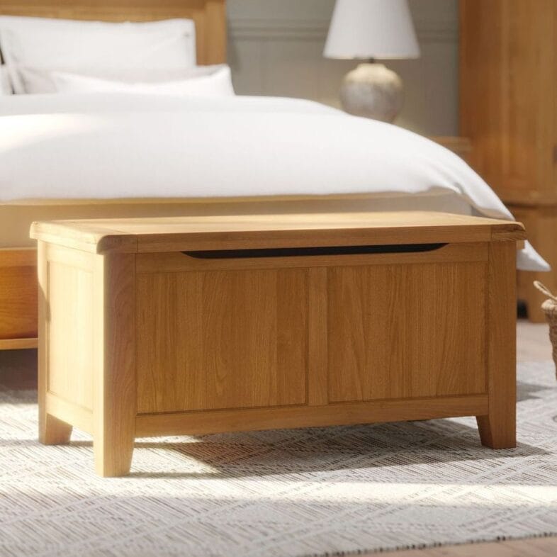 Canterbury Oak Blanket Box - Image 2