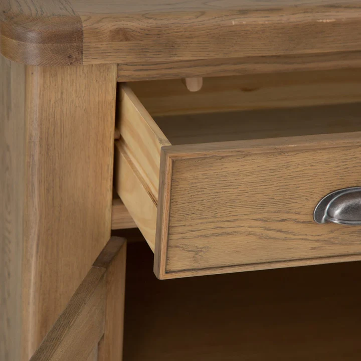 Chatsworth Oak 4 Door Sideboard - Image 4