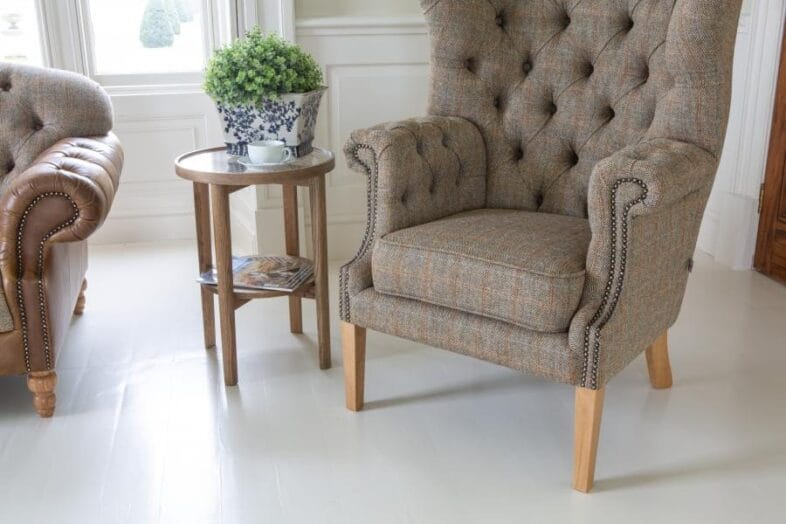 Kensington Deluxe Chair with Buttoned Arms in Hunting Lodge Harris Tweed - Image 4