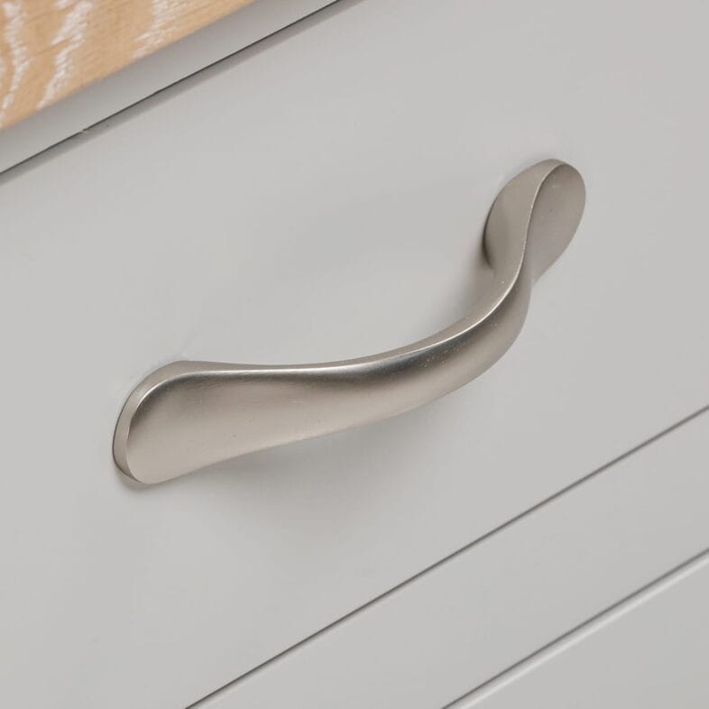 Buttermere Oak 2 Over 4 Chest of Drawers Painted in Moon Grey - Image 5