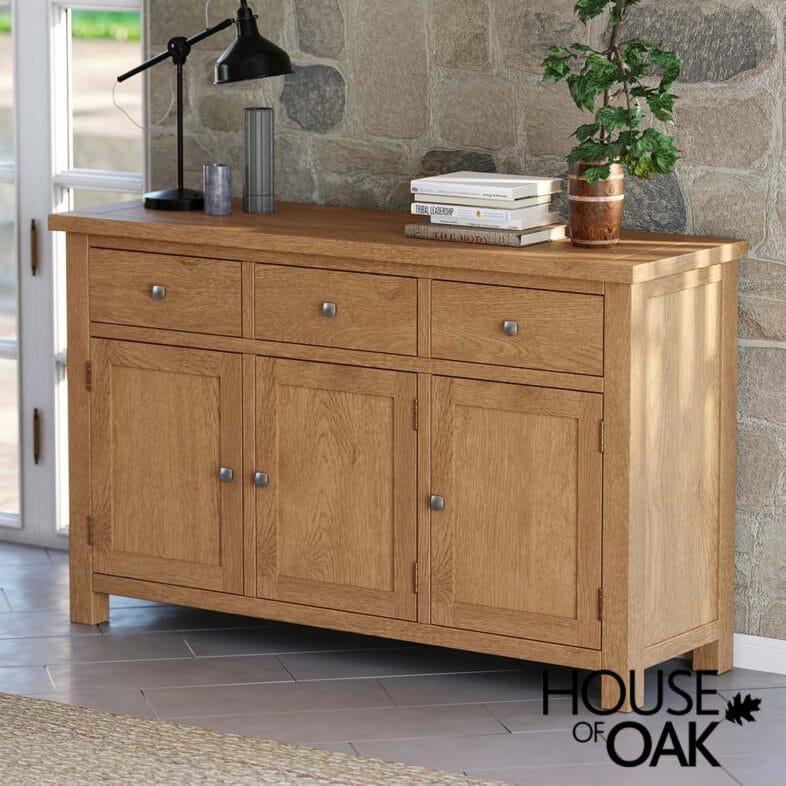 Keswick Oak 3 Door 3 Drawer Sideboard - Image 10