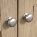 Cornwall Oak Double 2 Drawer Wardrobe - Image 3