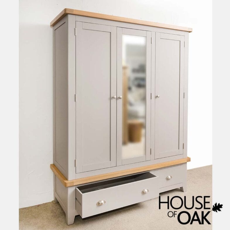 Tuscany Oak Triple Wardrobe with Drawers in Grey Painted - Image 3