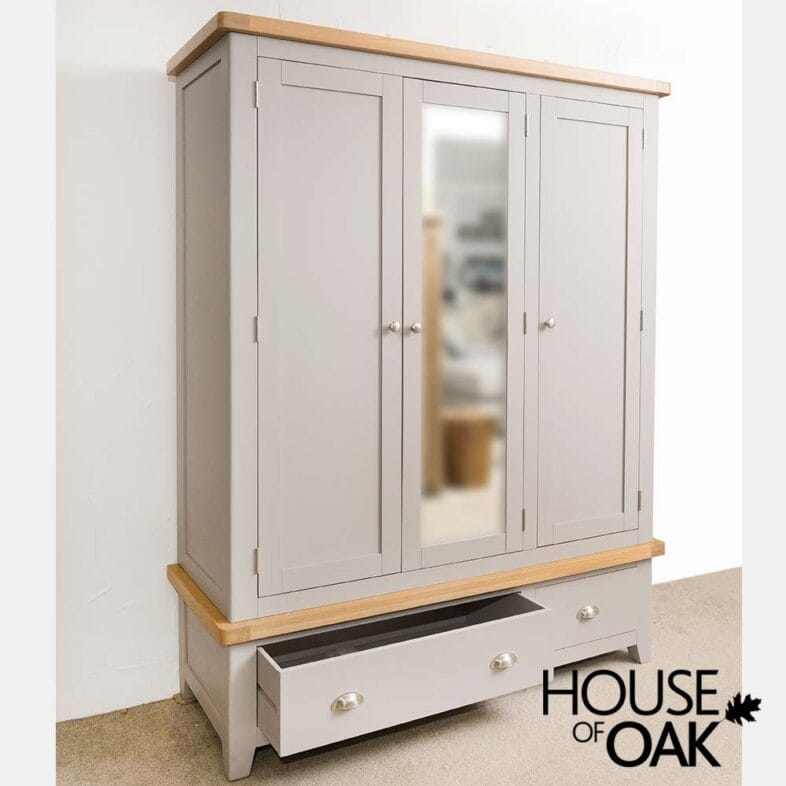 Tuscany Oak Triple Wardrobe with Drawers in Grey Painted - Image 4