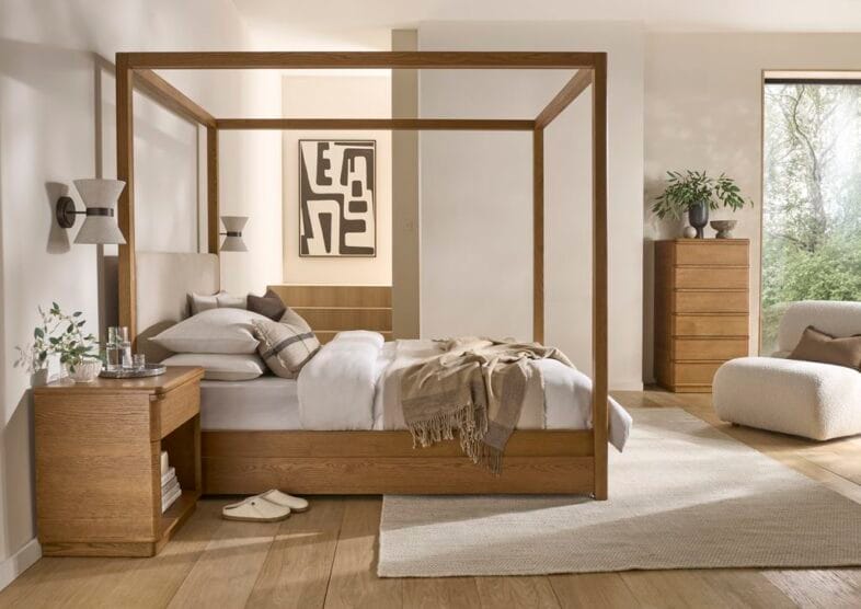 Regent Oak 5' Four Poster Bed Frame Side view