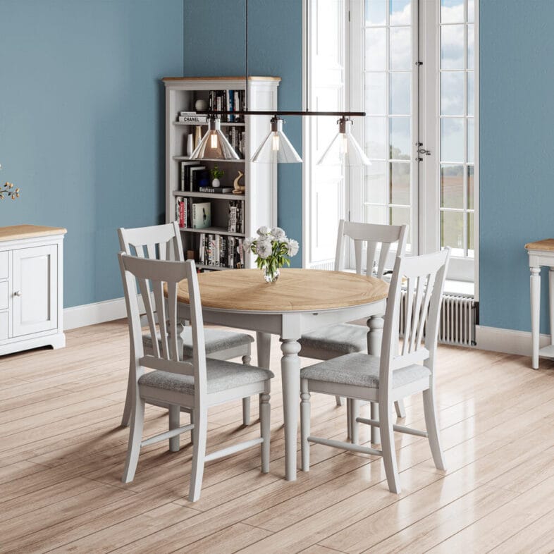 Cornwall Oak Round Extending Dining Table 110–150cm Lifestyle