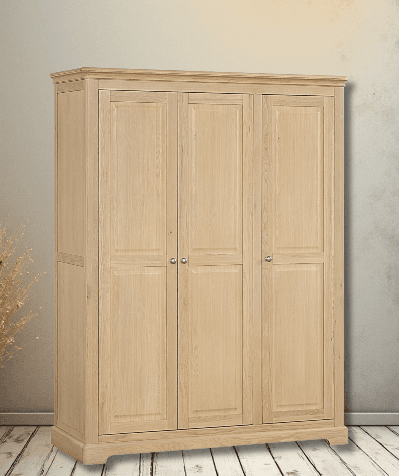 Cornwall Oak Triple Wardrobe