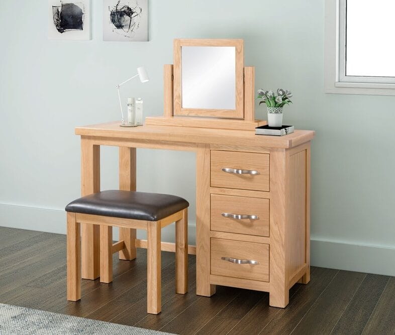 Valencia Oak Dressing Table Set